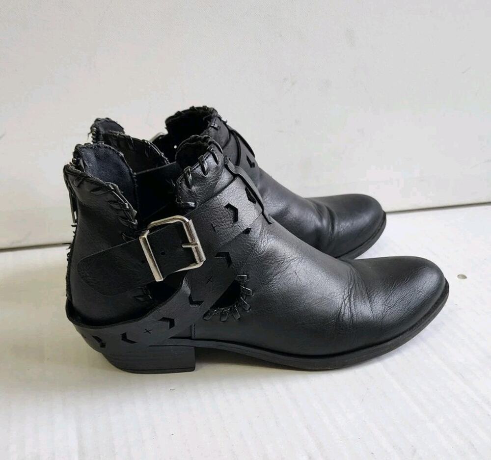 Sugar Ankle Boots TIGGLES Black Woman's 8M Strapy Whimsy Goth Boho Grunge